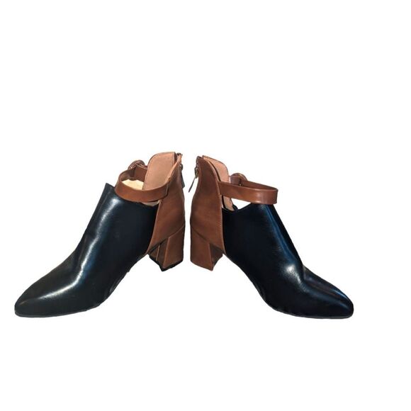 🛍️Brown & Black Strappy Closed Toe 2 Inch Heeled Shoes Size 40 EU - Picture 1 of 5